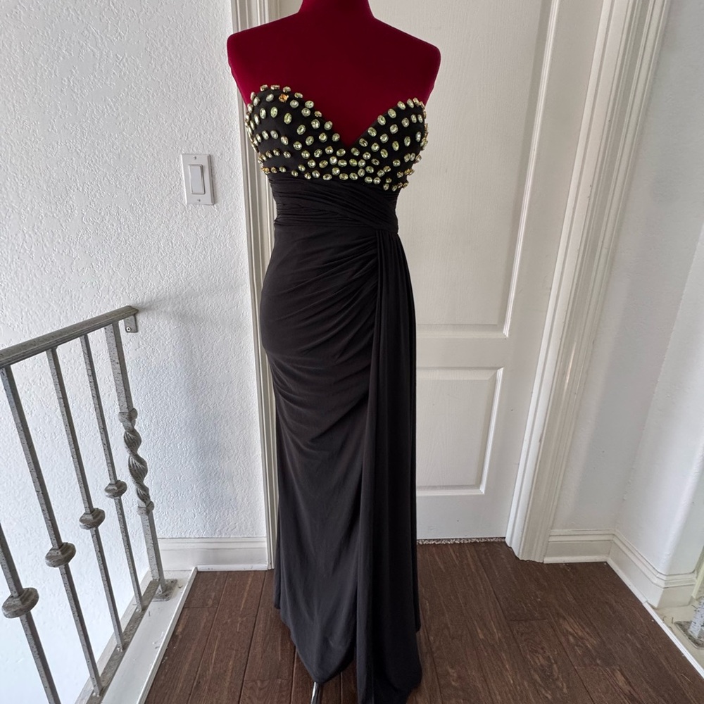 🦄 NWT Mac Duggal Sz XS Black Strapless Sweetheart Gown Green Jewels SAMPLE